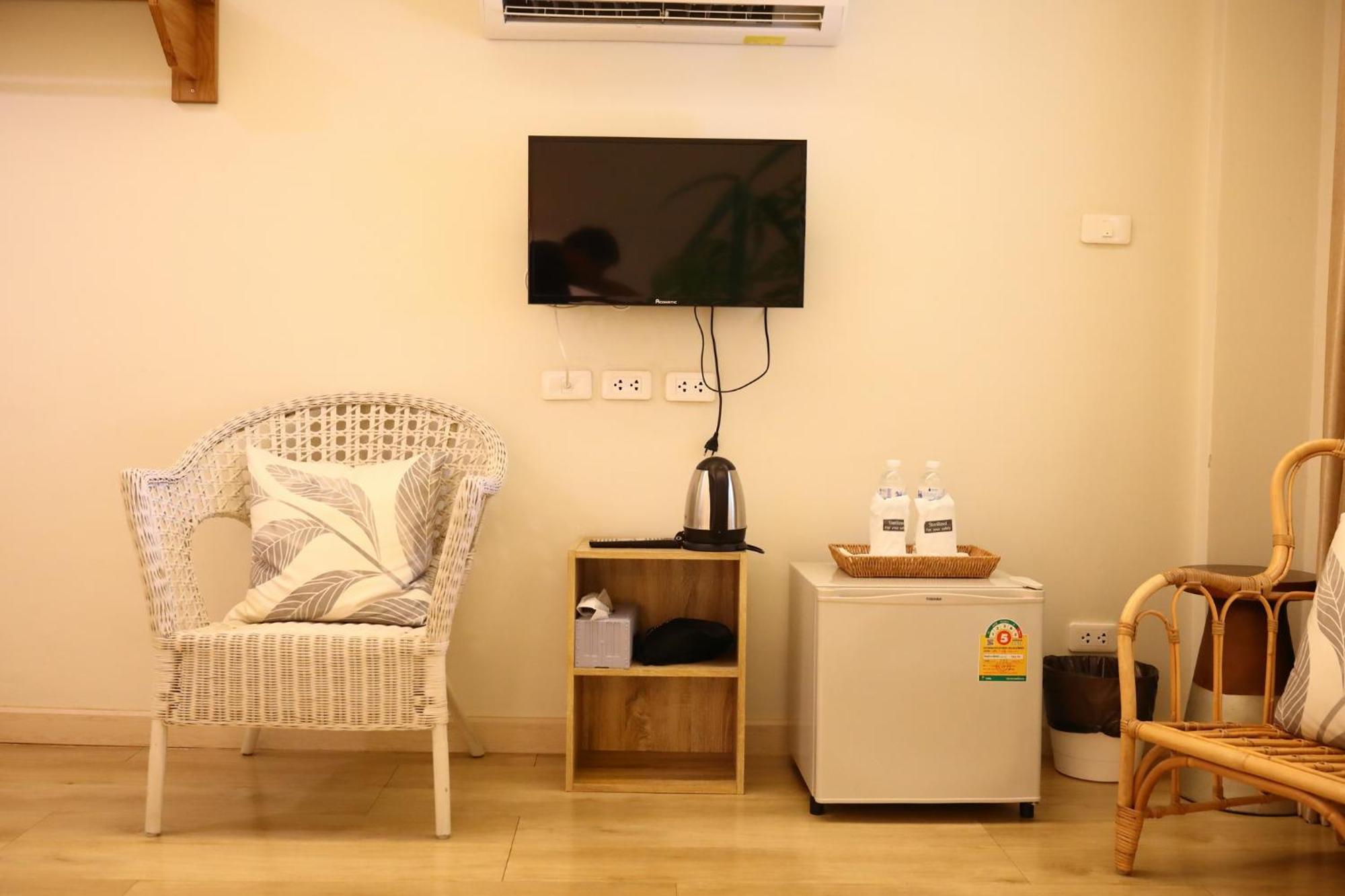 치앙마이 Js 카페 앤 포쉬텔 B&B 외부 사진