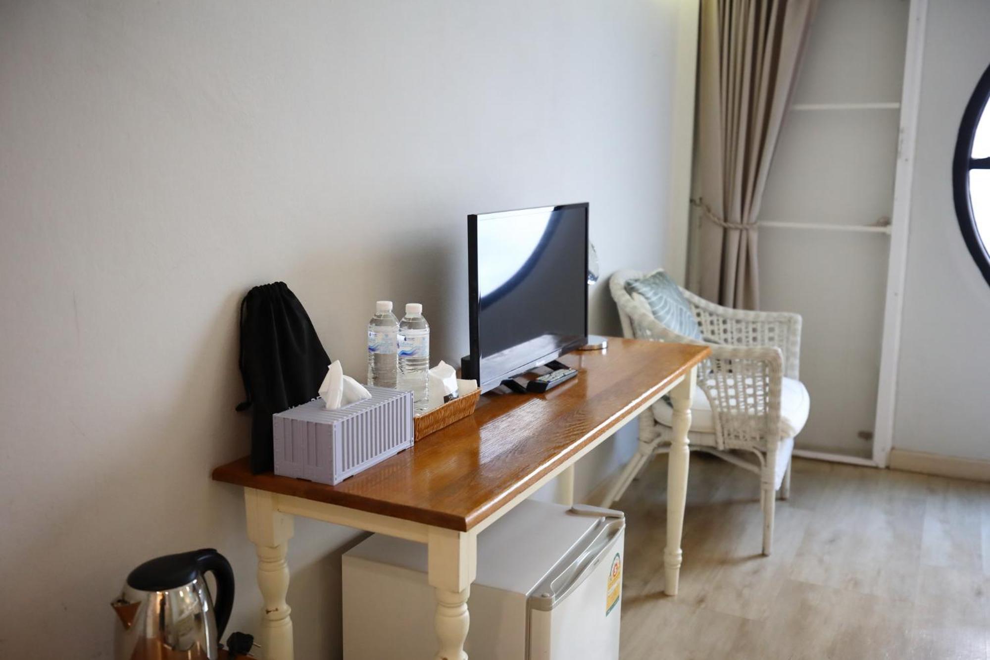 치앙마이 Js 카페 앤 포쉬텔 B&B 외부 사진