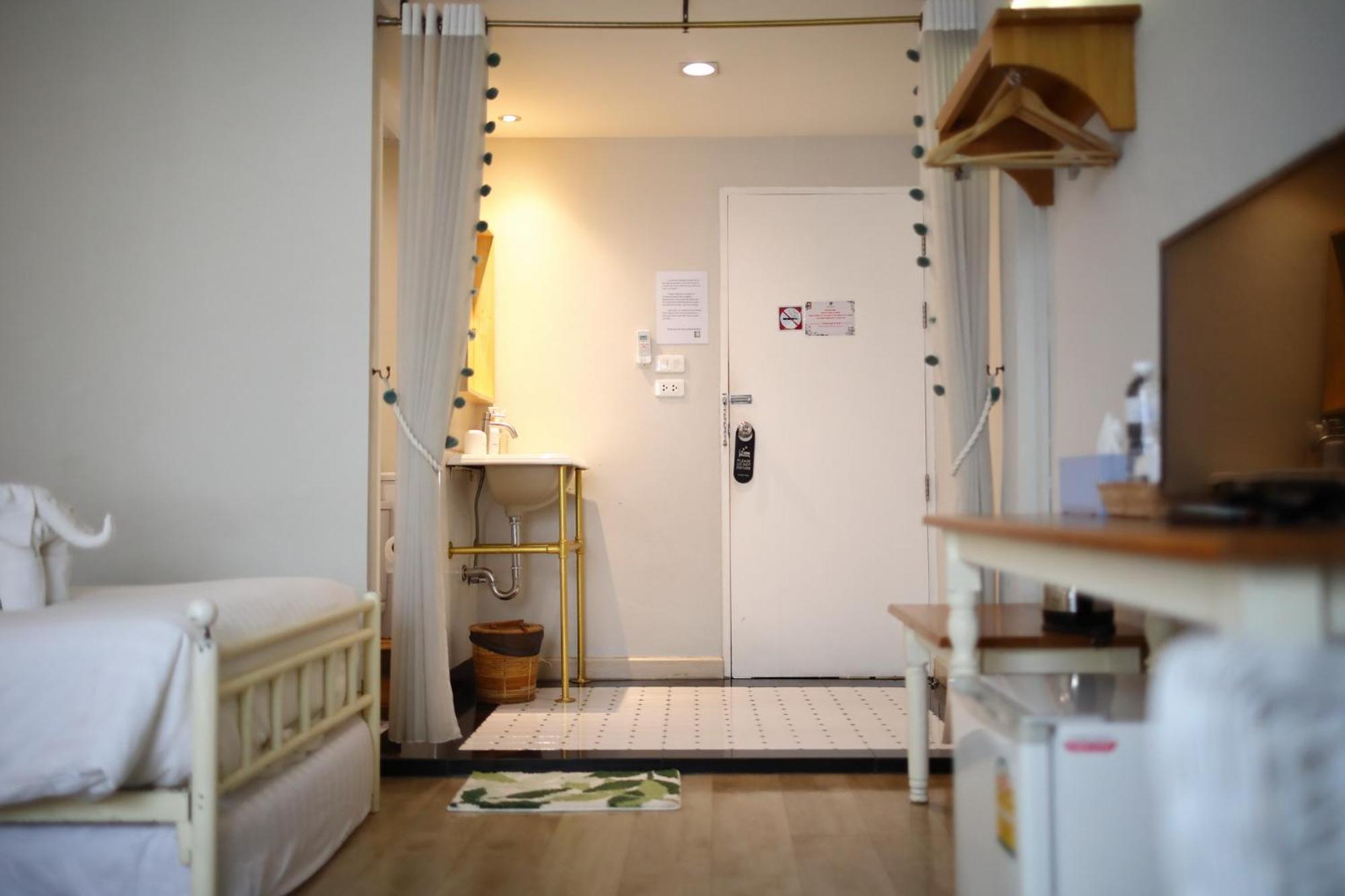 치앙마이 Js 카페 앤 포쉬텔 B&B 외부 사진